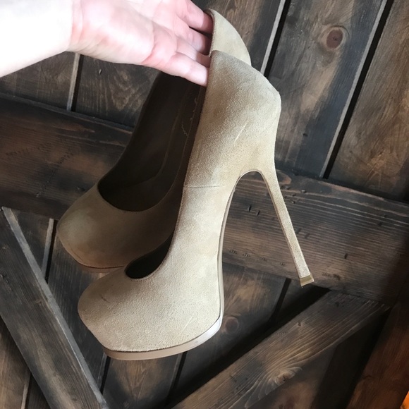 Yves Saint Laurent Shoes - YSL Saint Laurent Heel Pump 39 8nude suede tribute